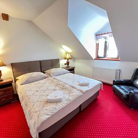 Hotel Fogl Nová Bystřice Bagian luar foto