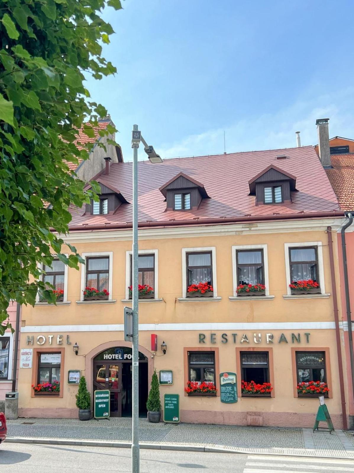 Hotel Fogl Nová Bystřice Bagian luar foto