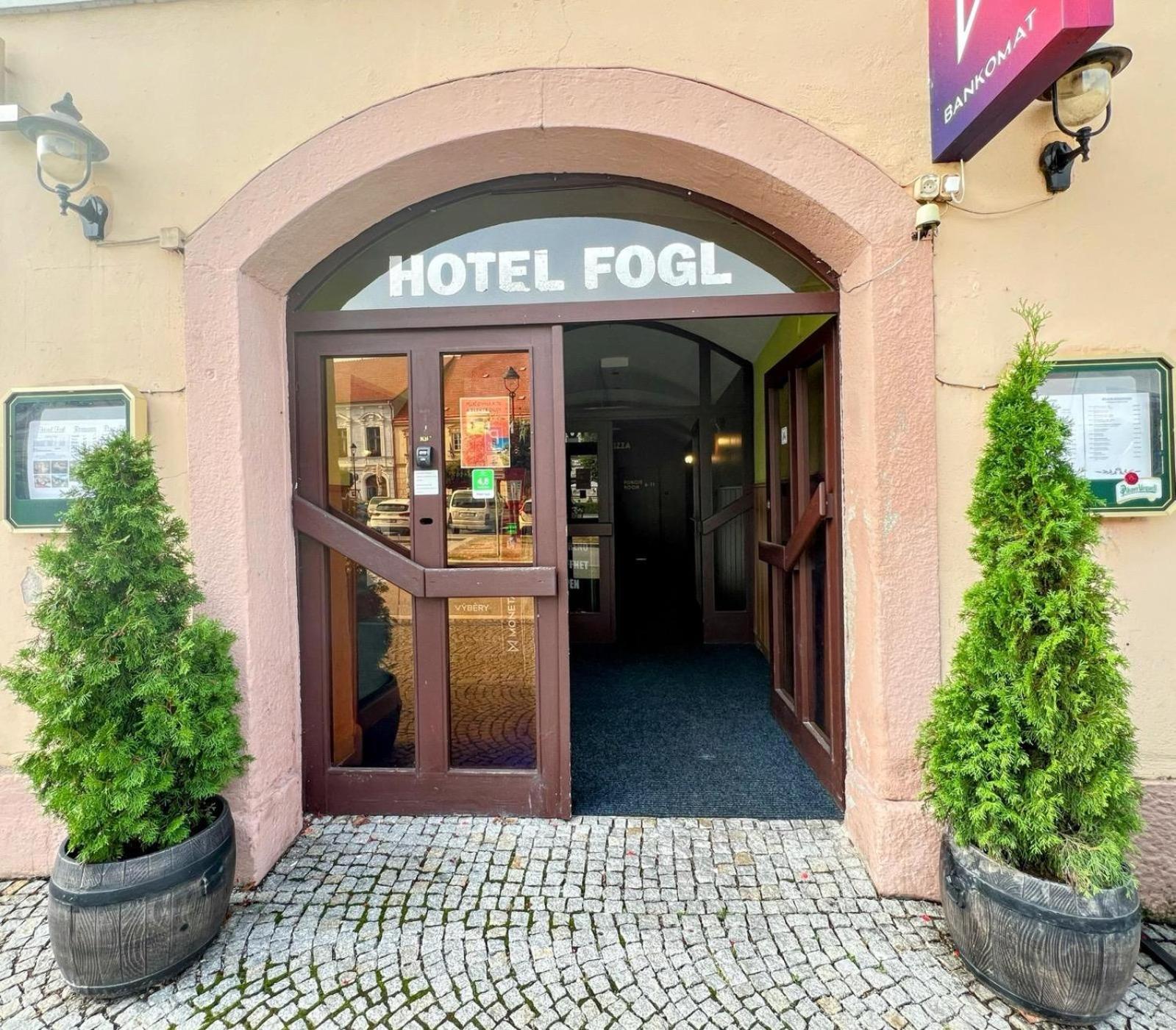 Hotel Fogl Nová Bystřice Bagian luar foto