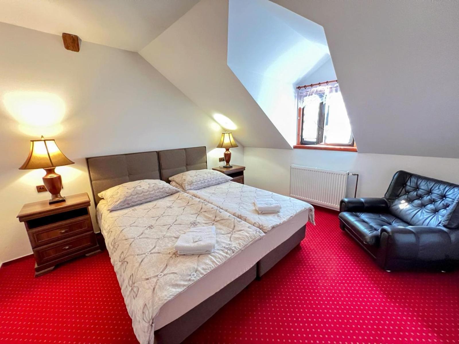 Hotel Fogl Nová Bystřice Bagian luar foto
