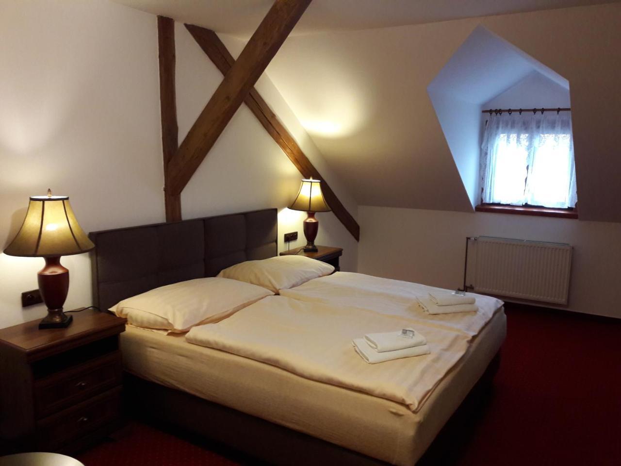 Hotel Fogl Nová Bystřice Bagian luar foto